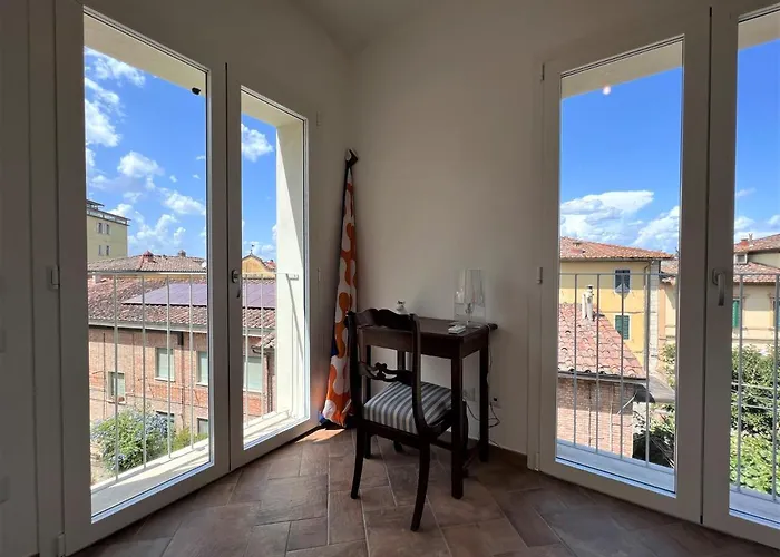 Castellini-private Parking