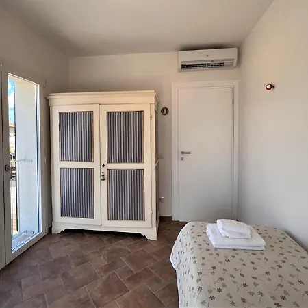 Apartamento Castellini-private Parking