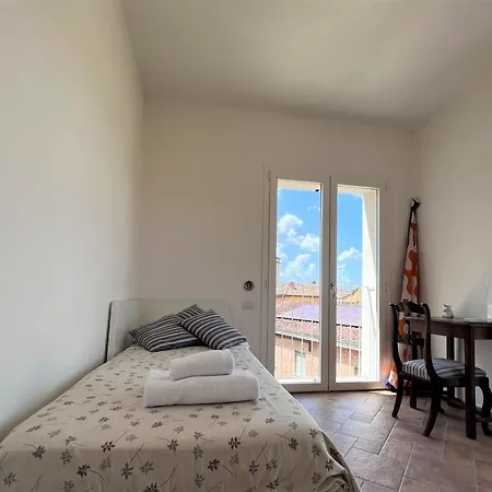 Castellini-private Parking Apartament Siena