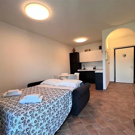 Castellini-private Parking Siena