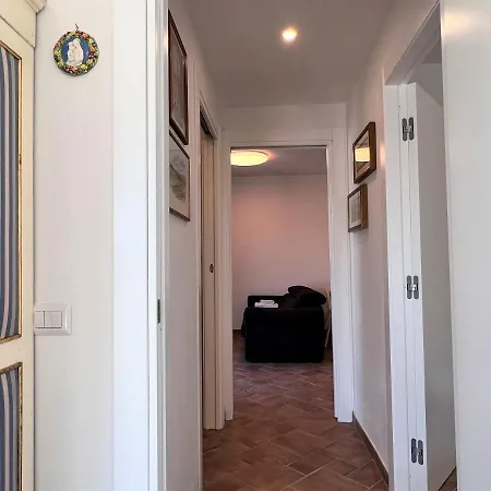 Castellini-private Parking Apartamento Siena